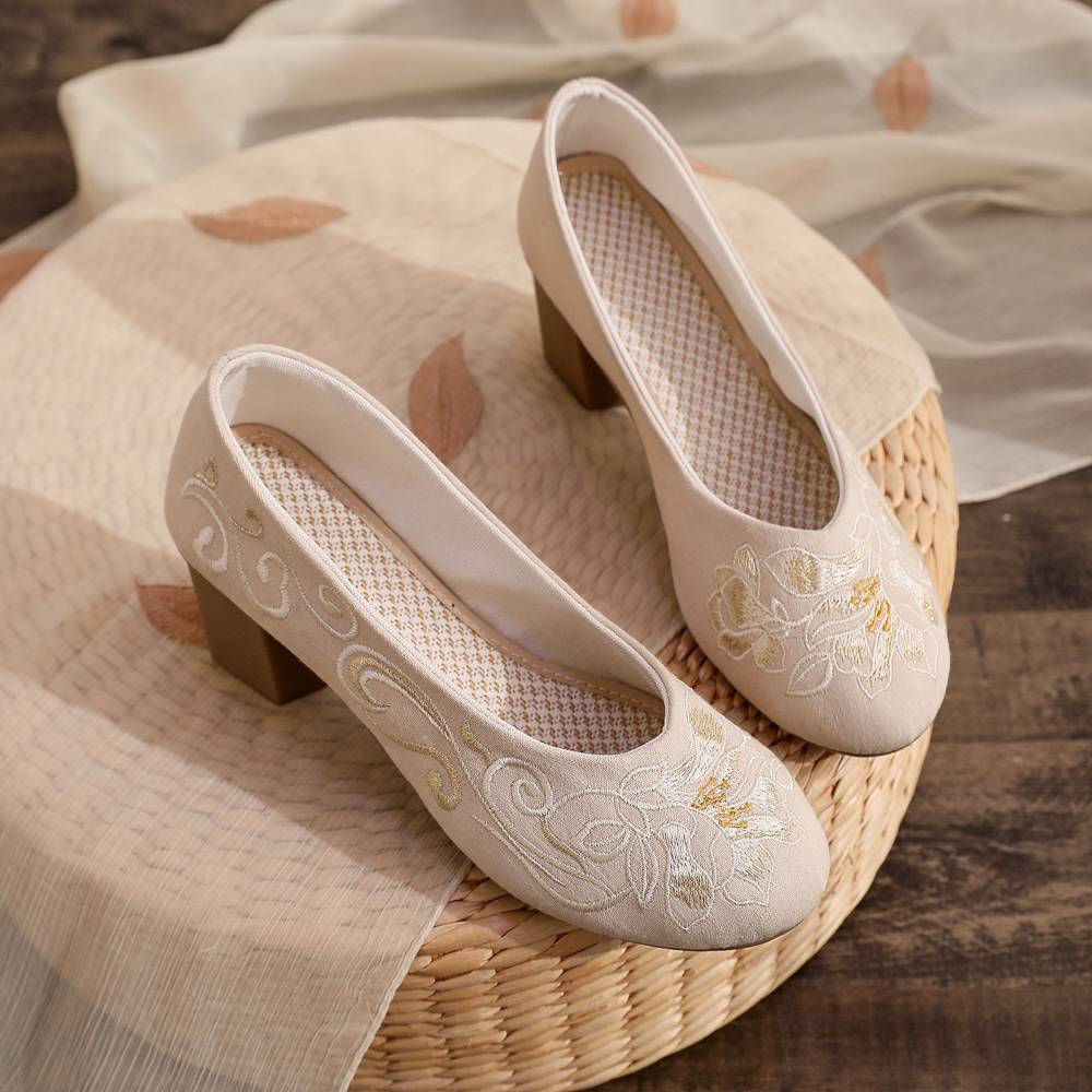 2026 Women's Wine Red & Beige  - đánh giá và giá Ethnic Fabric