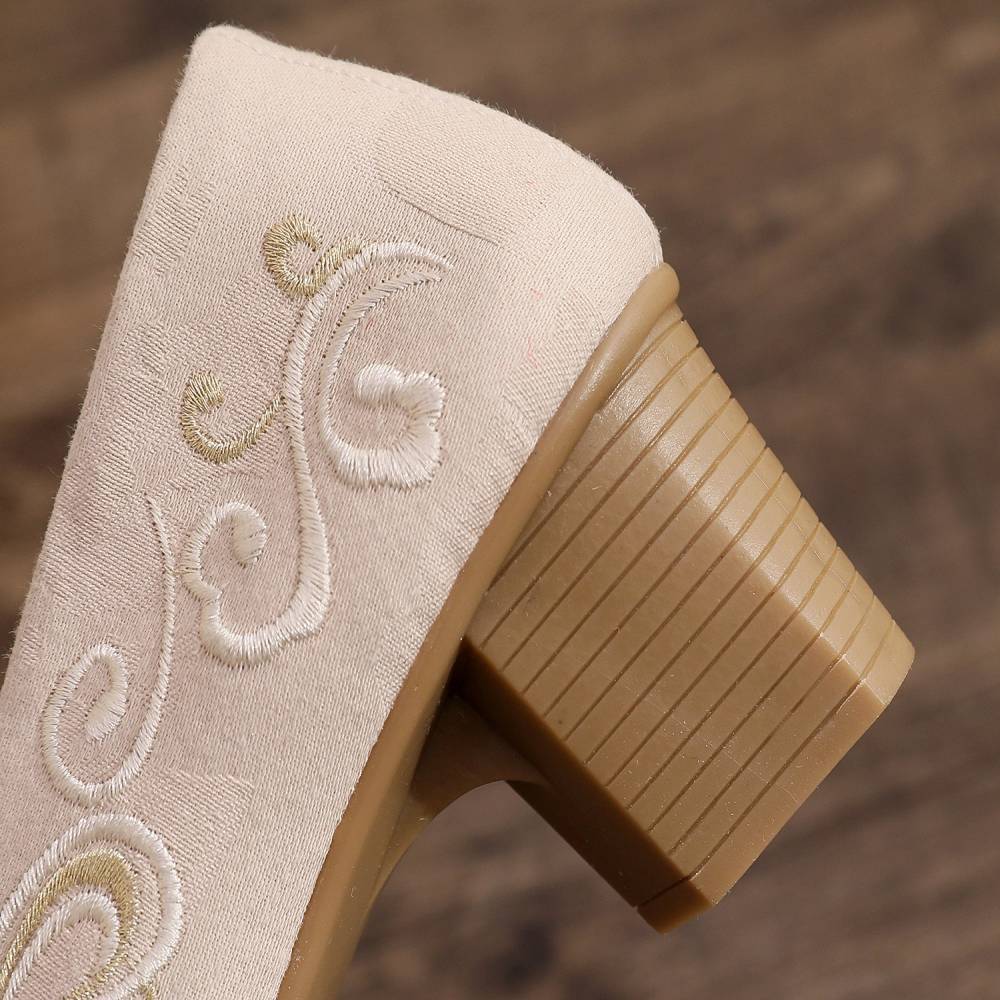 2026 Women's Wine Red & Beige  - đánh giá và giá Ethnic Fabric