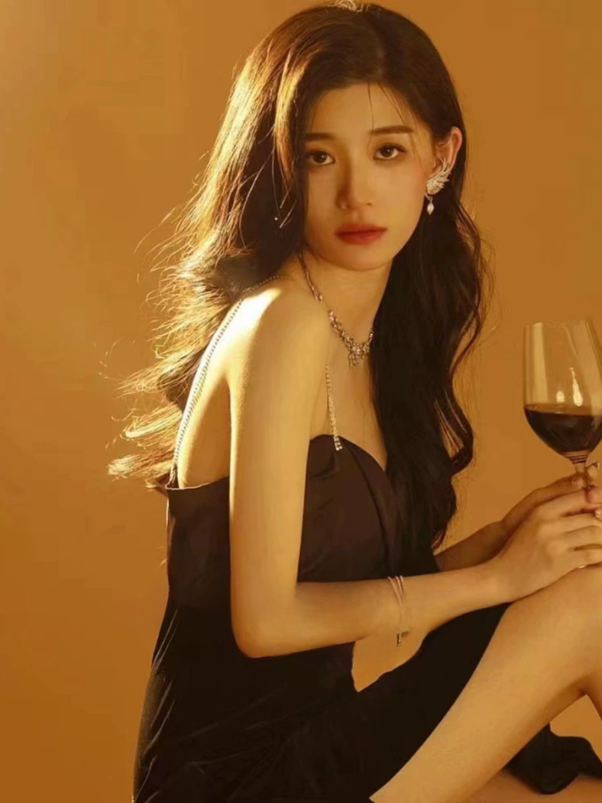 Sexy Backless Strap Dress Phot - đánh giá và giá Ethnic Fashion Girls