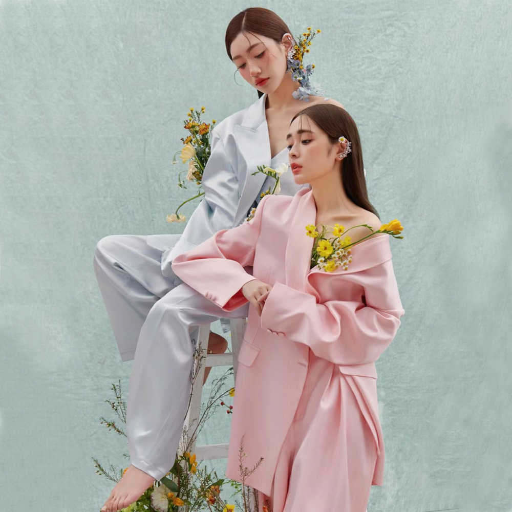 New Ladies' Suit Set for Studi - đánh giá và giá Ethnic Fashion Images