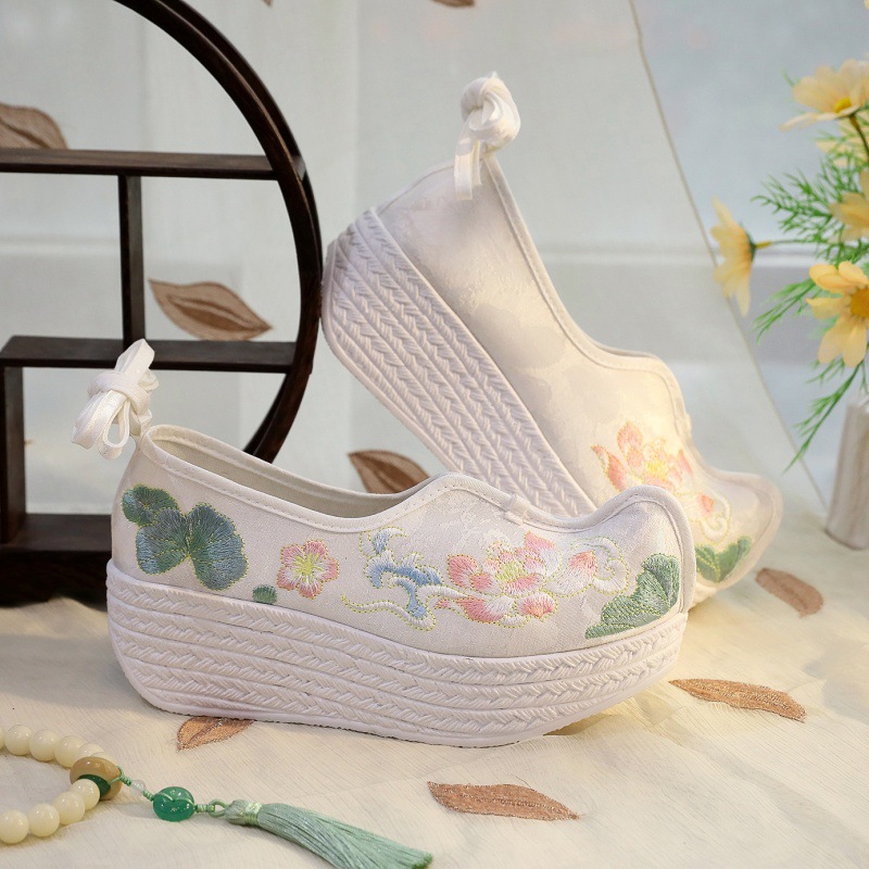 2026 Women's White Lotus Embro - đánh giá và giá Ethnic Fabric